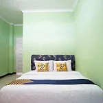 SPOT ON 2729 Marzan Syariah Guest House